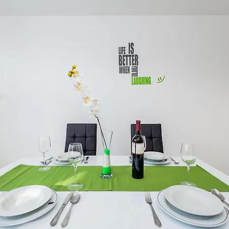 Bright And Modern With Private Terrace Апартаменты